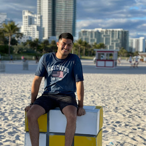 Meet your Posher, David emanuel - Picture 1 of 1